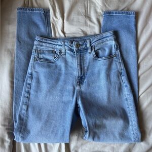 American Eagle Light Wash Blue Women's Mom Jeans